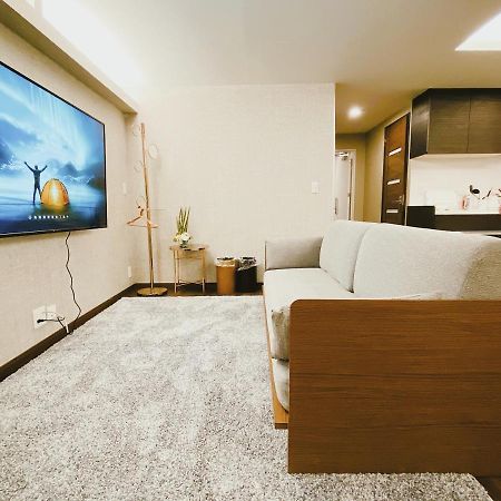 Cherry Blooming Tokyo- All Suite Boutique Hotel 东京伊樱里-中央区全套房艺术酒店 Ngoại thất bức ảnh