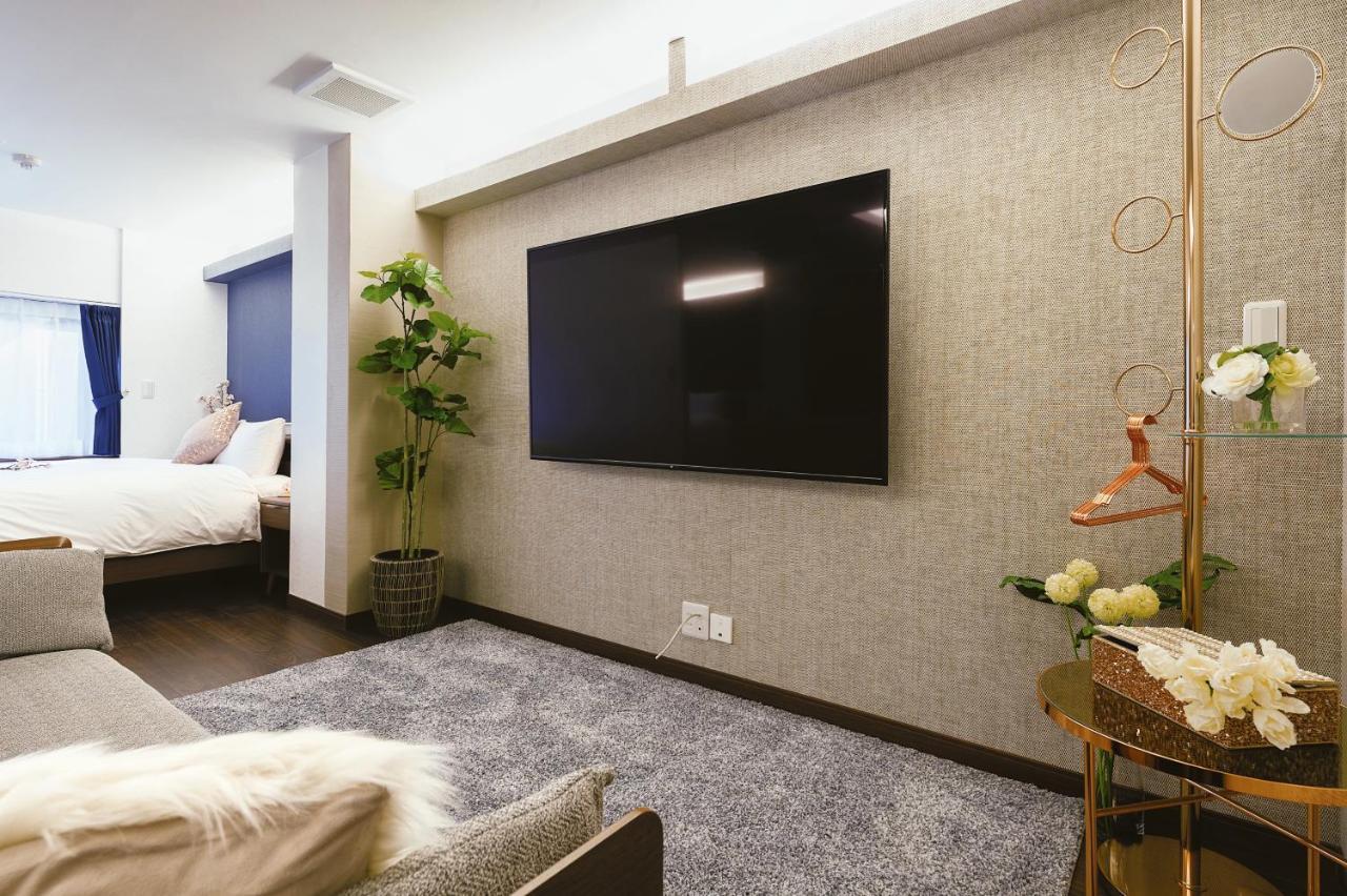 Cherry Blooming Tokyo- All Suite Boutique Hotel 东京伊樱里-中央区全套房艺术酒店 Ngoại thất bức ảnh
