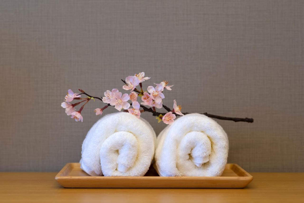 Cherry Blooming Tokyo- All Suite Boutique Hotel 东京伊樱里-中央区全套房艺术酒店 Ngoại thất bức ảnh