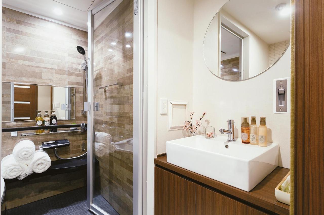 Cherry Blooming Tokyo- All Suite Boutique Hotel 东京伊樱里-中央区全套房艺术酒店 Ngoại thất bức ảnh