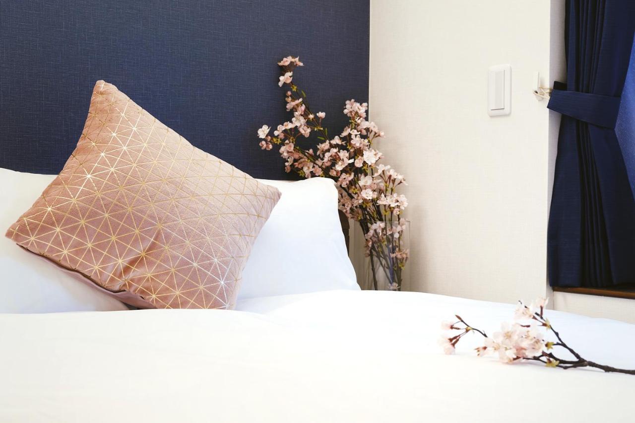 Cherry Blooming Tokyo- All Suite Boutique Hotel 东京伊樱里-中央区全套房艺术酒店 Ngoại thất bức ảnh